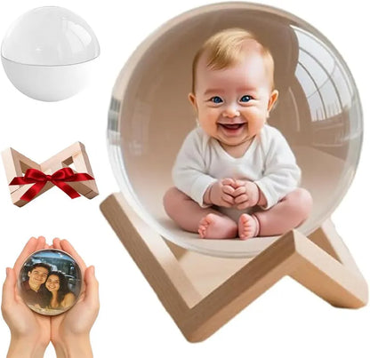 Video Memory Sphere – Glob multimedia interactiv pentru amintiri.